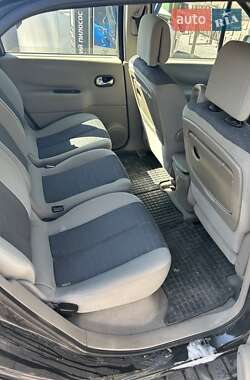 Минивэн Renault Megane Scenic 2004 в 