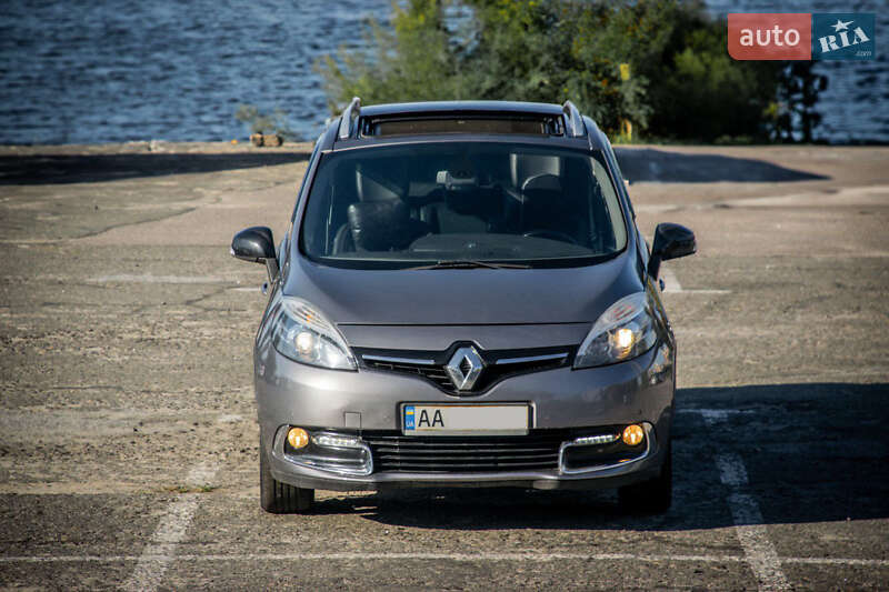 Минивэн Renault Megane Scenic 2016 в Киеве