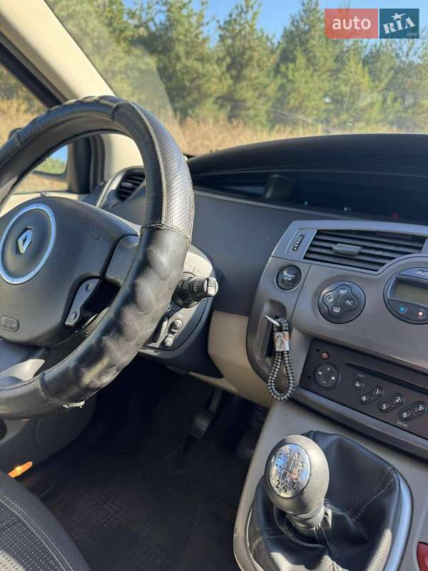 Минивэн Renault Megane Scenic 2006 в Кременчуге