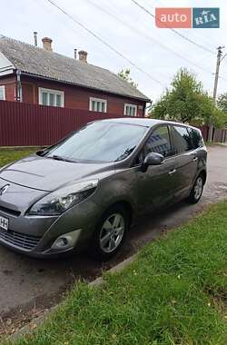 Мінівен Renault Megane Scenic 2009 в 