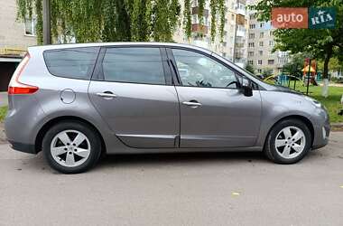 Мінівен Renault Megane Scenic 2009 в 