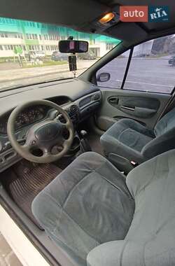 Минивэн Renault Megane Scenic 1998 в 