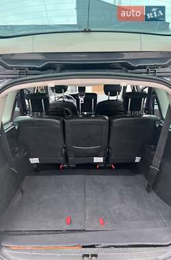 Минивэн Renault Megane Scenic 2011 в 