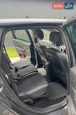 Минивэн Renault Megane Scenic 2011 в 