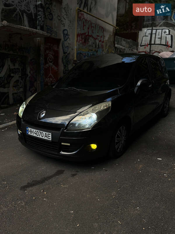 Минивэн Renault Megane Scenic 2010 в Одессе