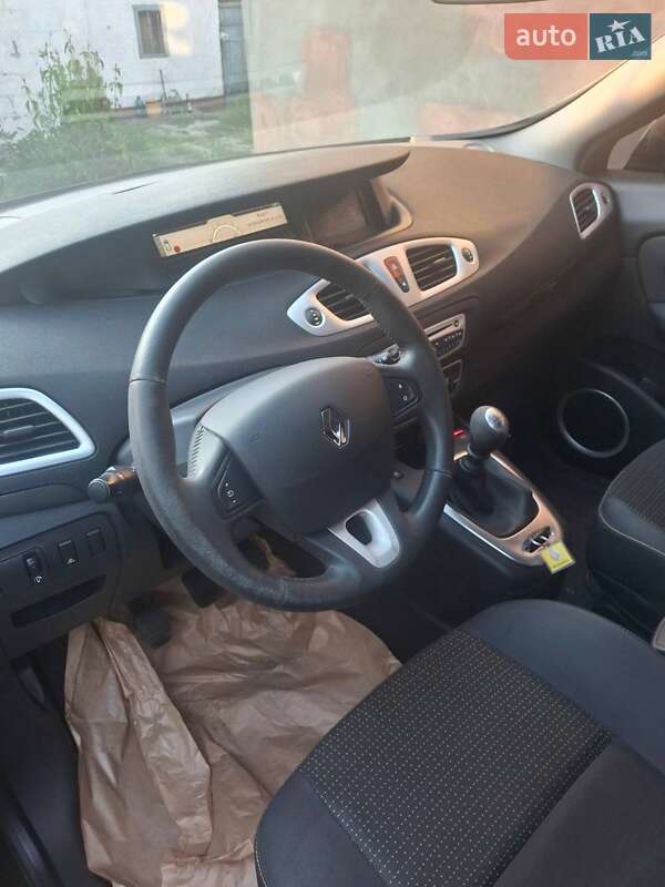 Минивэн Renault Megane Scenic 2009 в Днепре