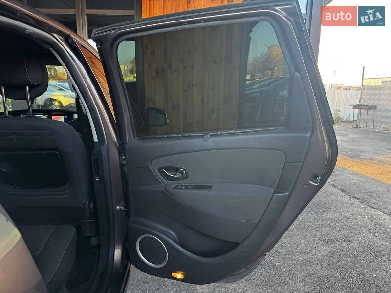 Минивэн Renault Megane Scenic 2010 в Виннице