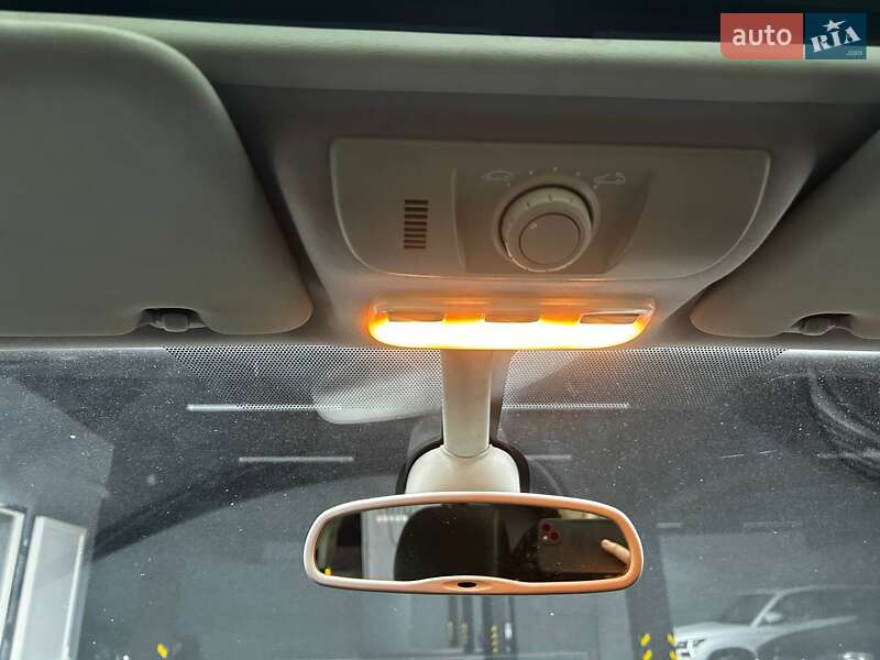 Мінівен Renault Megane Scenic 2012 в Чернівцях фото 22 Мінівен Renault Megane Scenic 2012 в Чернівцях