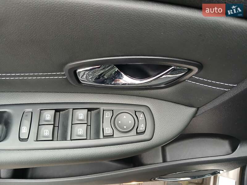 Мінівен Renault Megane Scenic 2012 в Ходореві