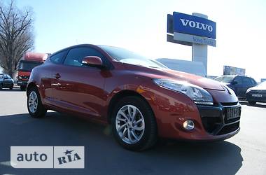 Купе Renault Megane 2012 в 