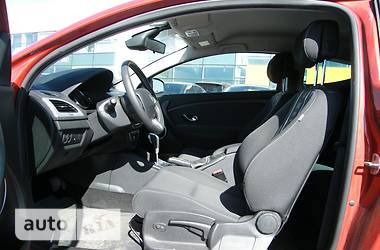 Купе Renault Megane 2012 в 