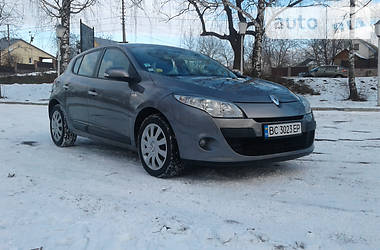 Хэтчбек Renault Megane 2010 в Золочеве