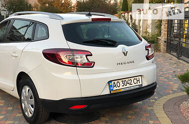 Седан Renault Megane 2014 в Ужгороде
