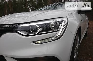 Хетчбек Renault Megane 2016 в 