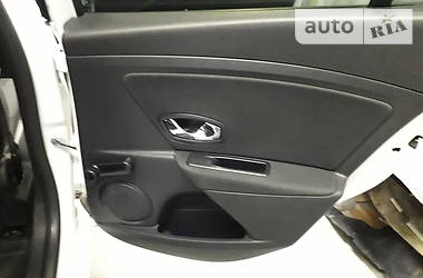 Хэтчбек Renault Megane 2013 в 