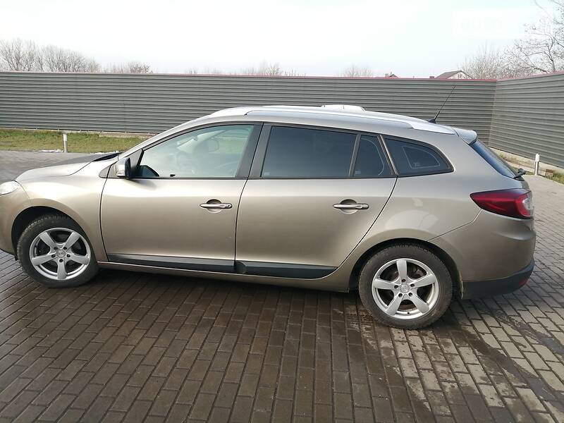 Універсал Renault Megane 2010 в Радивиліві фото 4 Універсал Renault Megane 2010 в Радивиліві