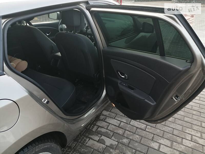 Універсал Renault Megane 2010 в Радивиліві фото 19 Універсал Renault Megane 2010 в Радивиліві