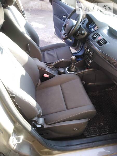Універсал Renault Megane 2010 в Радивиліві фото 30 Універсал Renault Megane 2010 в Радивиліві