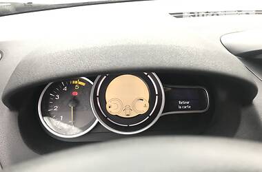 Хетчбек Renault Megane 2011 в 