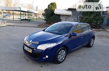 Хетчбек Renault Megane 2009 в 