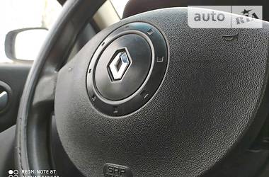 Седан Renault Megane 2004 в 