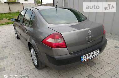 Седан Renault Megane 2004 в 