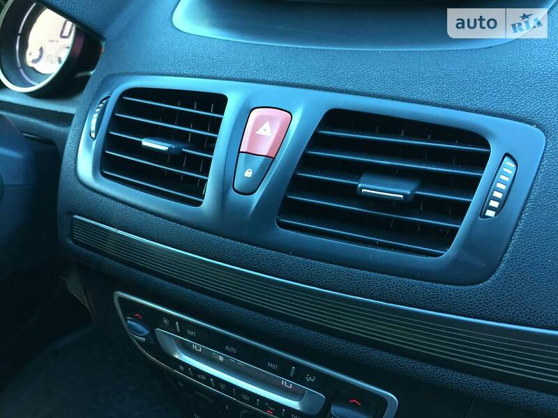 Універсал Renault Megane 2010 в Самборі фото 19 Універсал Renault Megane 2010 в Самборі