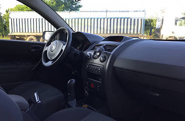 Седан Renault Megane 2005 в 