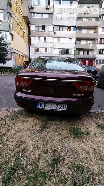 Седан Renault Megane 2000 в Днепре