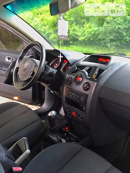 Універсал Renault Megane 2004 в Львові фото 9 Універсал Renault Megane 2004 в Львові