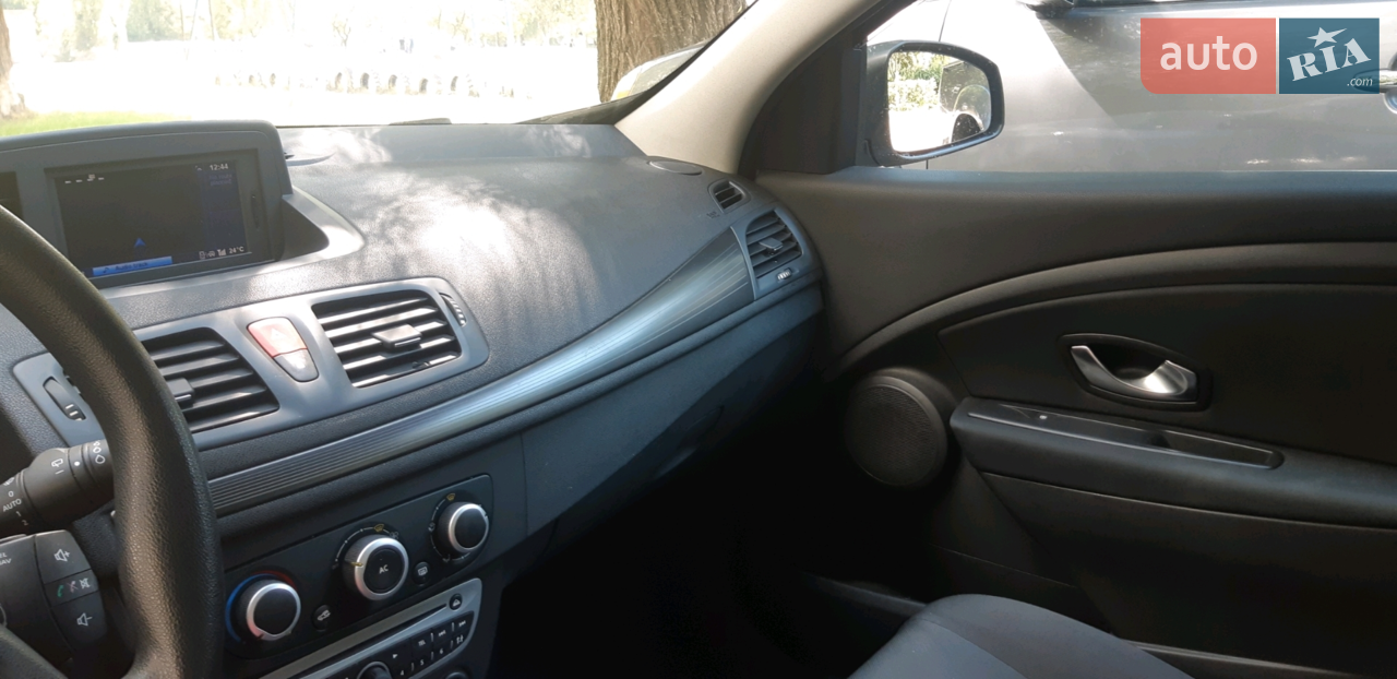 2010 Renault Megane - мініатюра 19