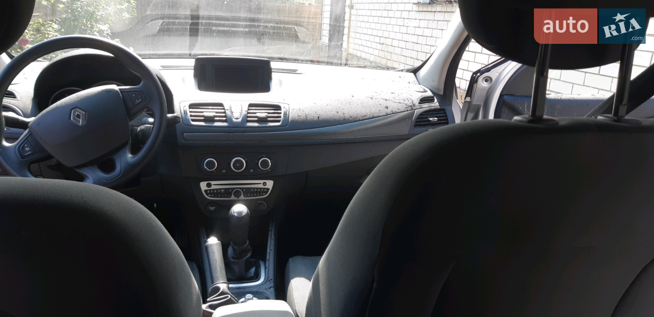 2010 Renault Megane - мініатюра 11