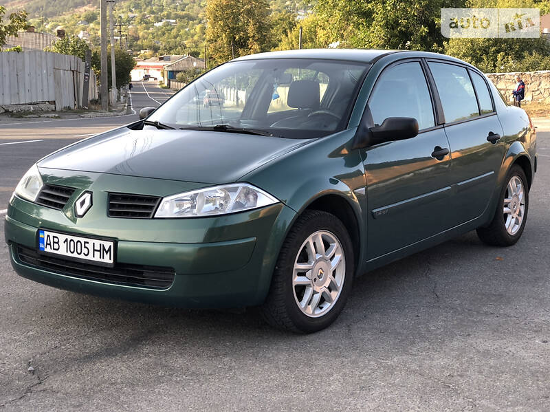 Седан Renault Megane 2003 в Могилев-Подольске