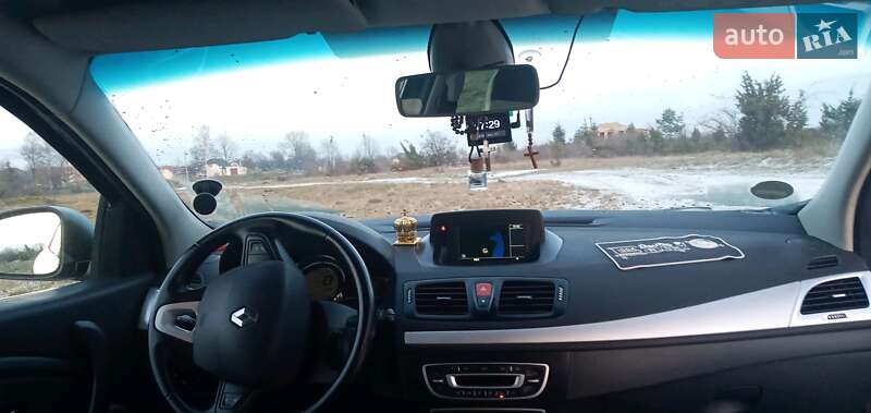 Универсал Renault Megane 2011 в Ивано-Франковске фото 14 Универсал Renault Megane 2011 в Ивано-Франковске