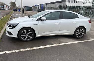 Седан Renault Megane 2017 в Ровно