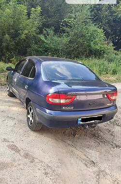 Седан Renault Megane 2003 в Запоріжжі