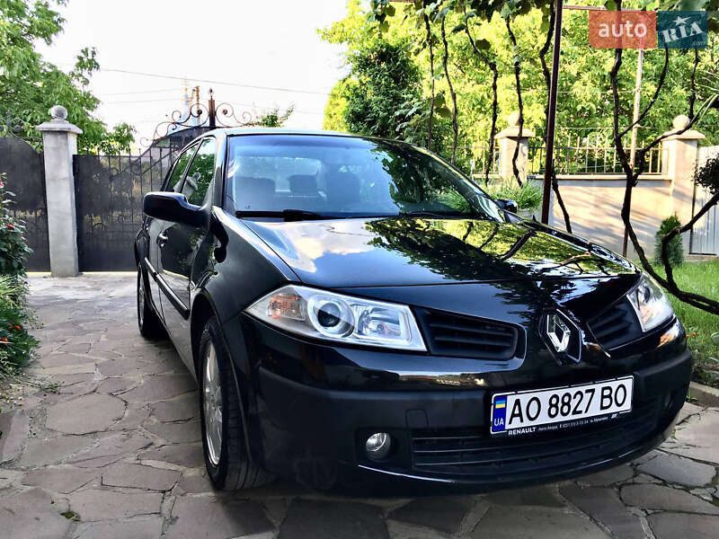 Седан Renault Megane 2007 в Мукачево
