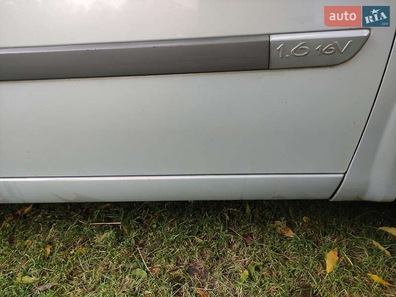 Хэтчбек Renault Megane 2003 в Теофиполе фото 19 Хэтчбек Renault Megane 2003 в Теофиполе