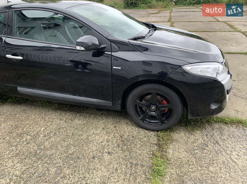 Купе Renault Megane 2012 в Згуровке