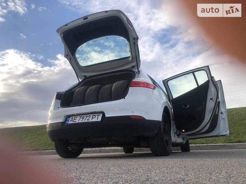 Хетчбек Renault Megane 2012 в Дніпрі фото 20 Хетчбек Renault Megane 2012 в Дніпрі