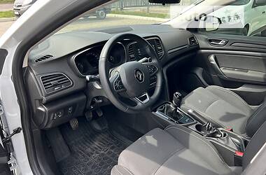 Седан Renault Megane 2019 в Черновцах