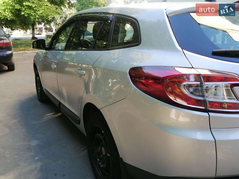 Универсал Renault Megane 2011 в Ладыжине фото 6 Универсал Renault Megane 2011 в Ладыжине