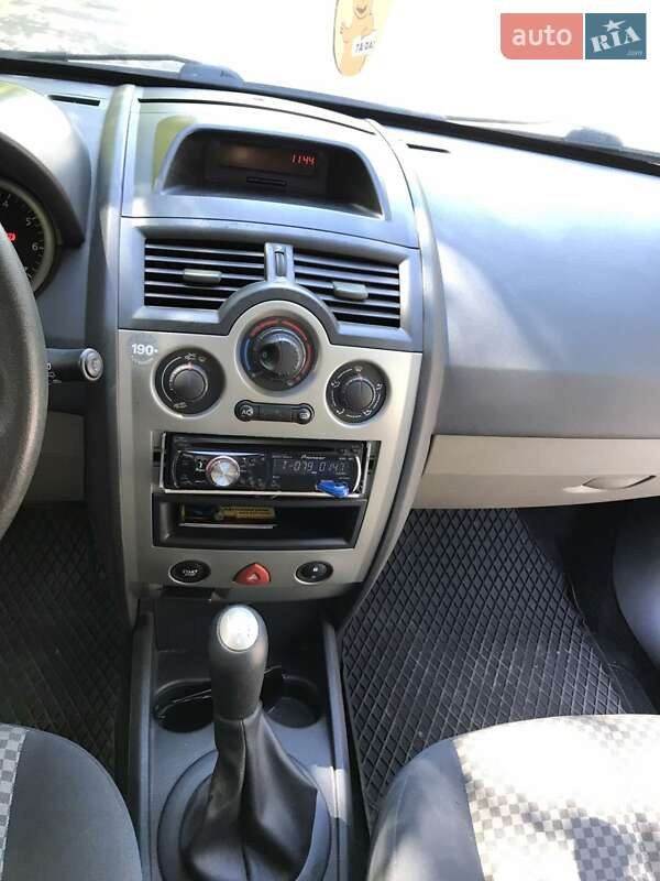Хетчбек Renault Megane 2004 в Кривому Розі