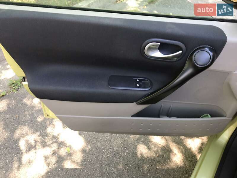 Хетчбек Renault Megane 2004 в Кривому Розі