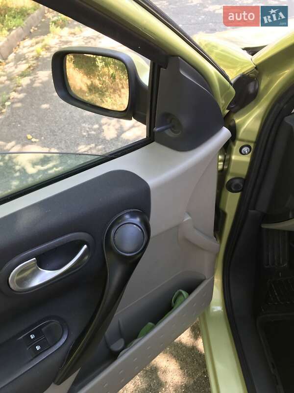 Хетчбек Renault Megane 2004 в Кривому Розі