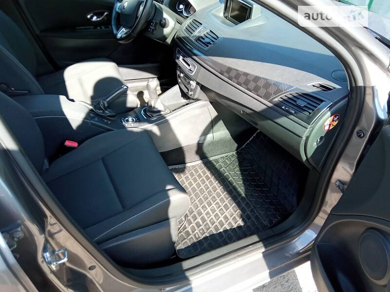 Универсал Renault Megane 2012 в Каменке