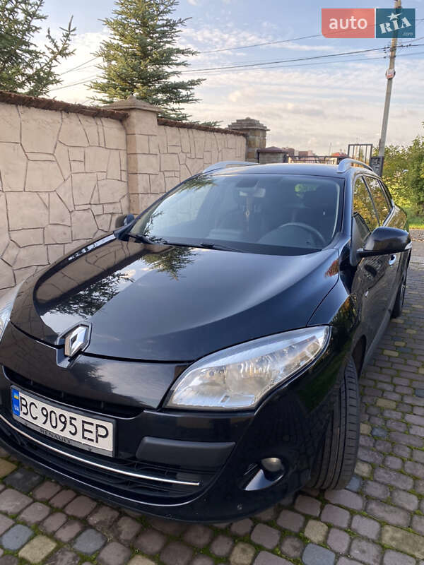 Универсал Renault Megane 2011 в 