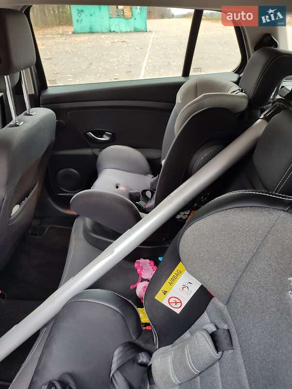 Универсал Renault Megane 2010 в Умани фото 140 Универсал Renault Megane 2010 в Умани