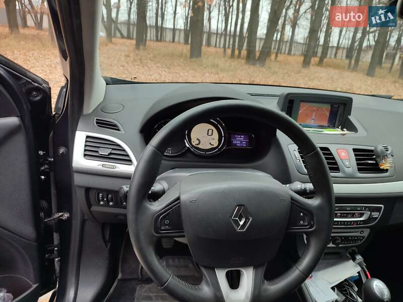 Универсал Renault Megane 2010 в Умани фото 208 Универсал Renault Megane 2010 в Умани