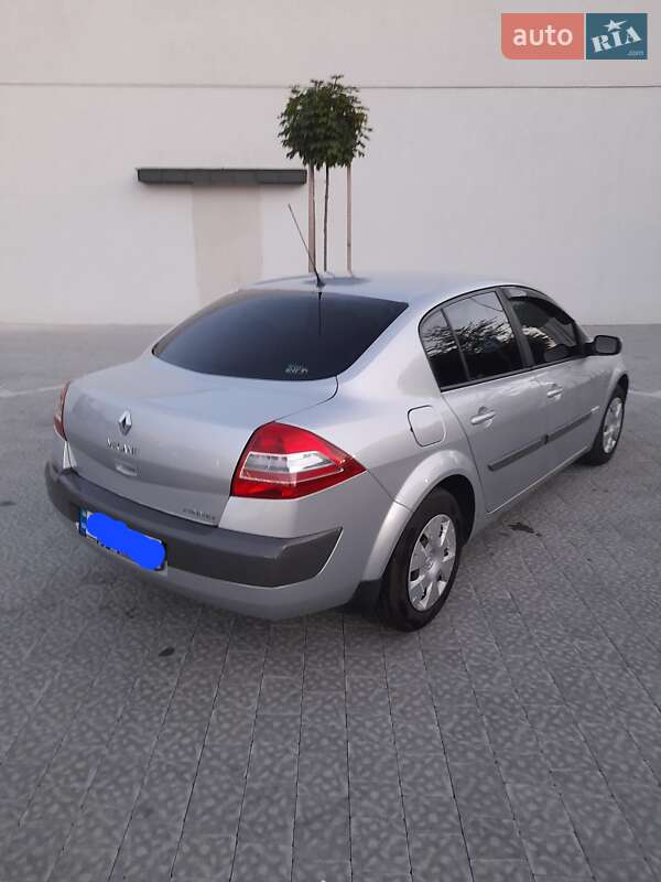 Седан Renault Megane 2006 в Ужгороді